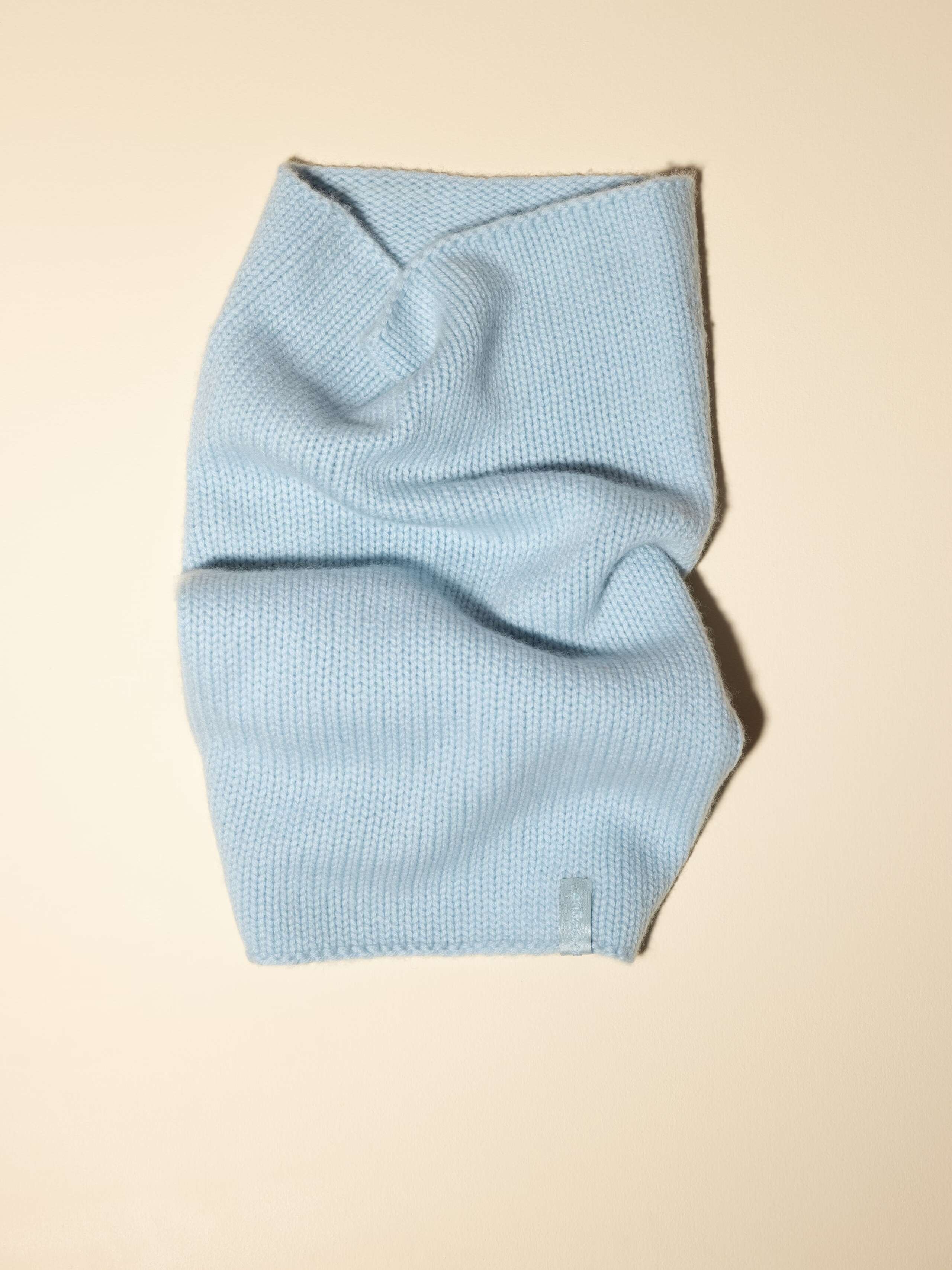 Picture of a light blue cashmere tube hat