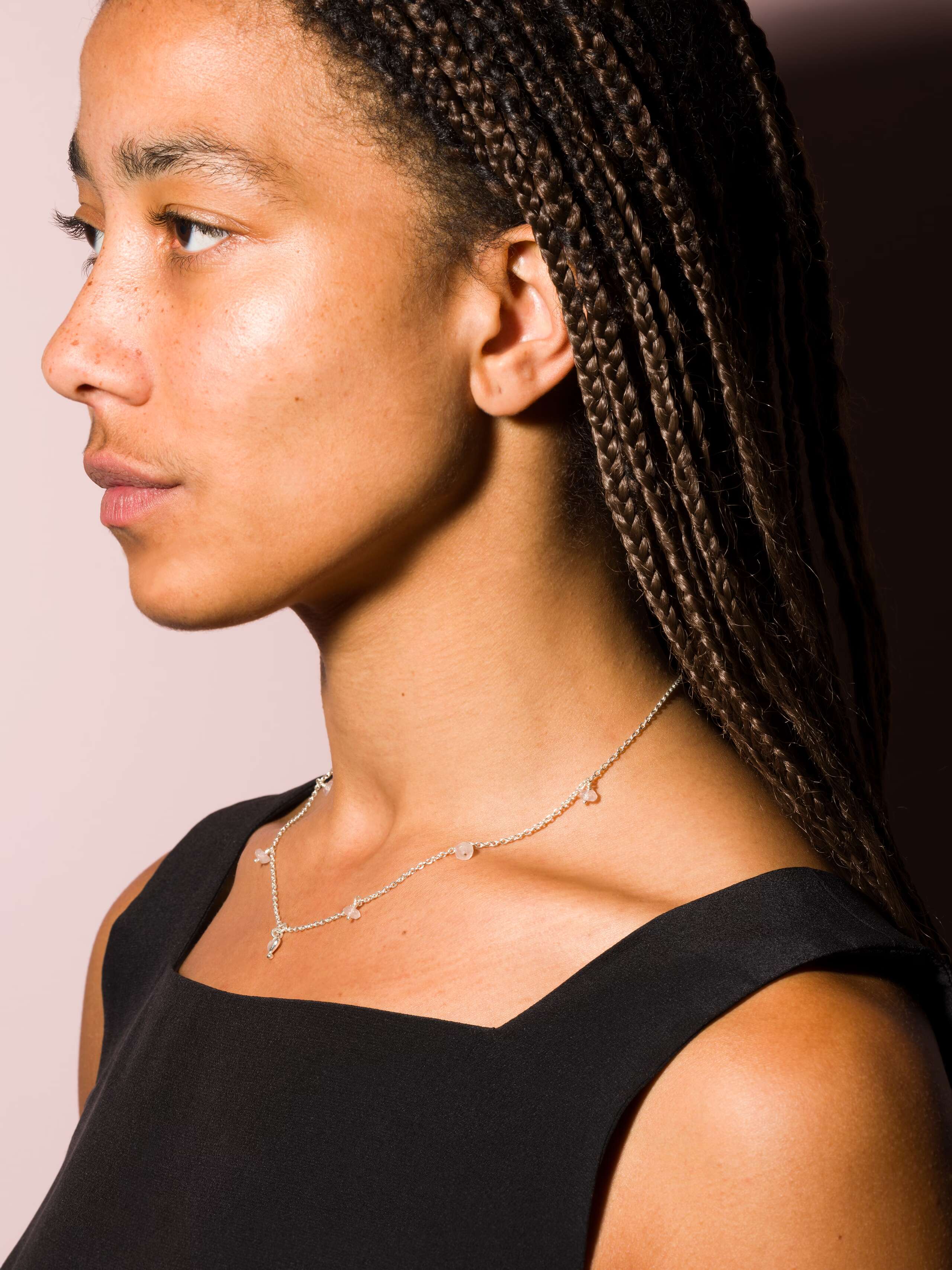 Zoe necklace with rosequartz light pink