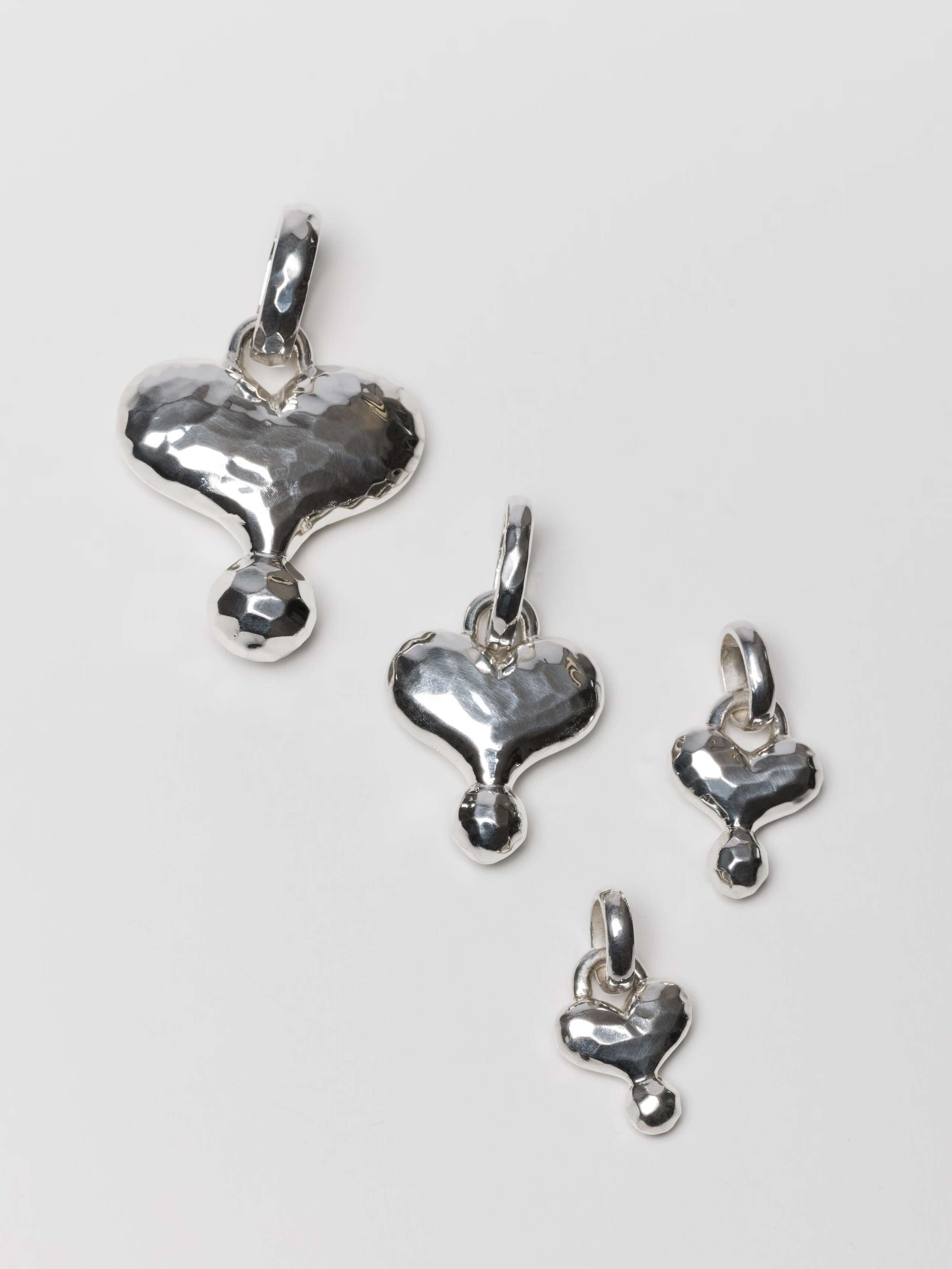 Classic enSoie Heart in sterling silver in four sizes