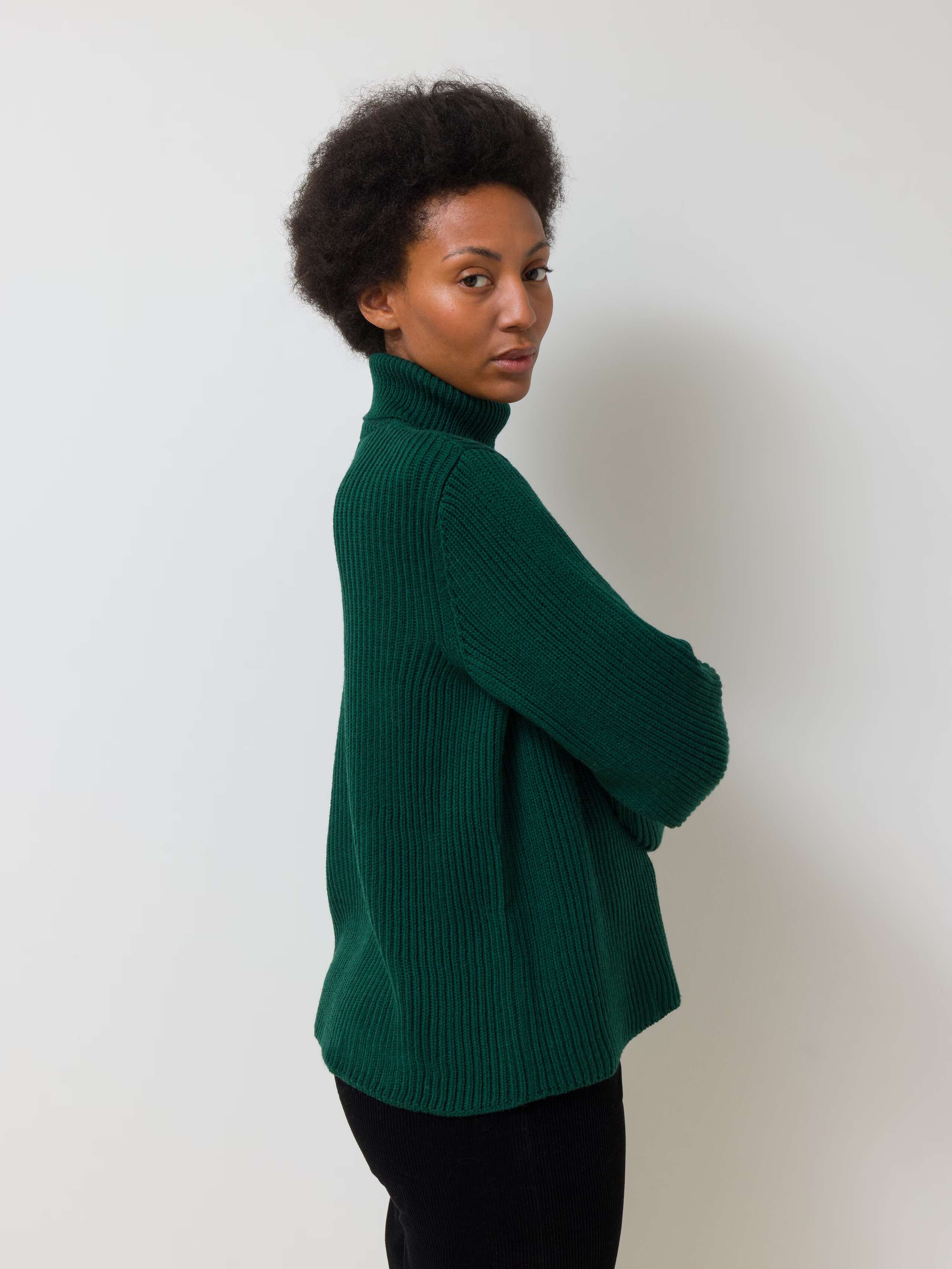 Turtleneck Eira Wool knitted in Forest Green