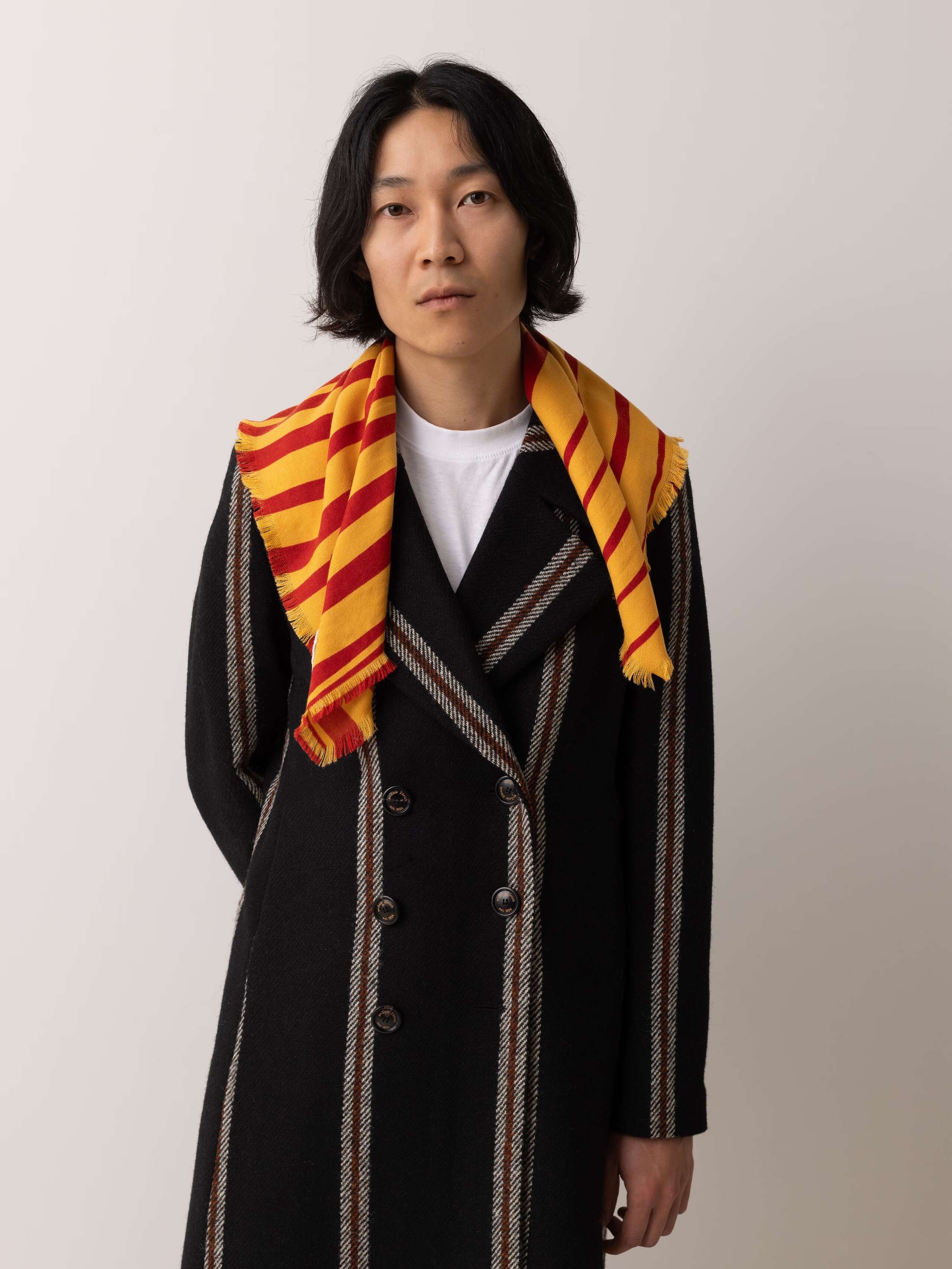Saga foulard 65 in wool with Rust Stripes printed on gold wool foulard