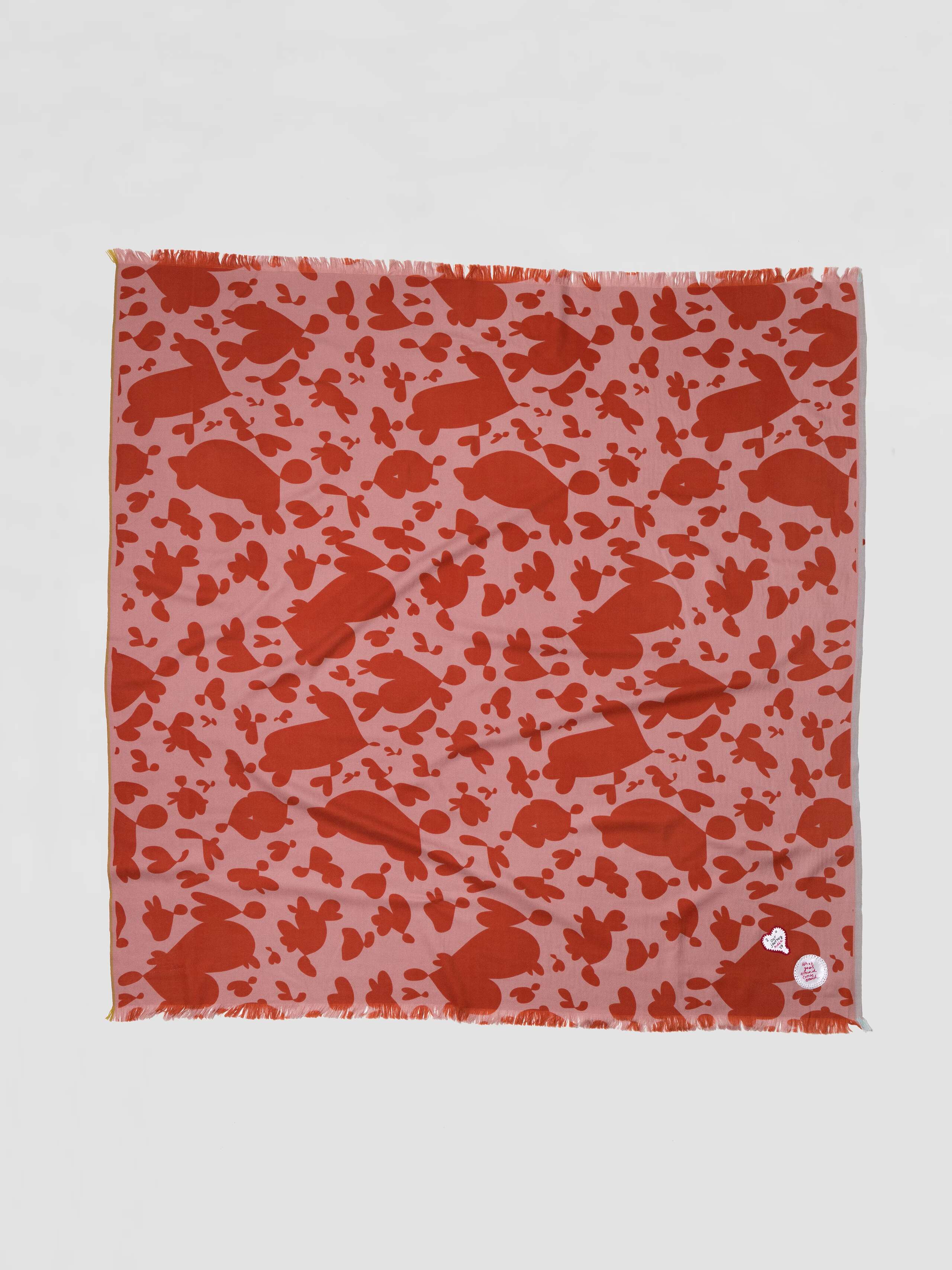Saga 130 wool scarf printed inspiring hearts cosy rose