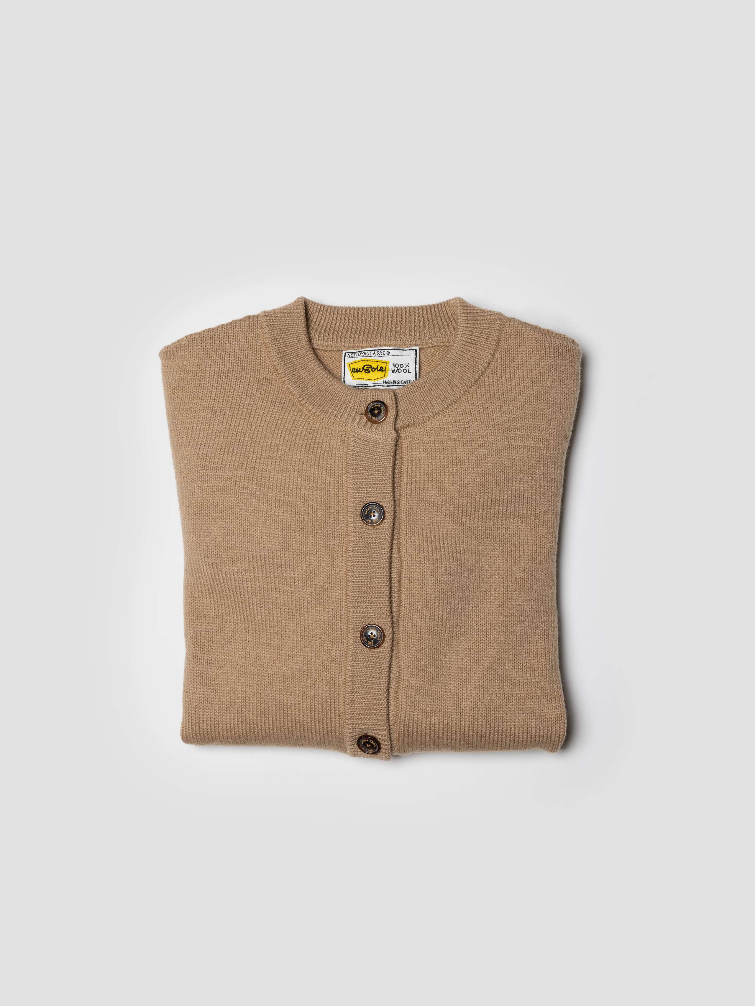 Bora cardigan wool knitted