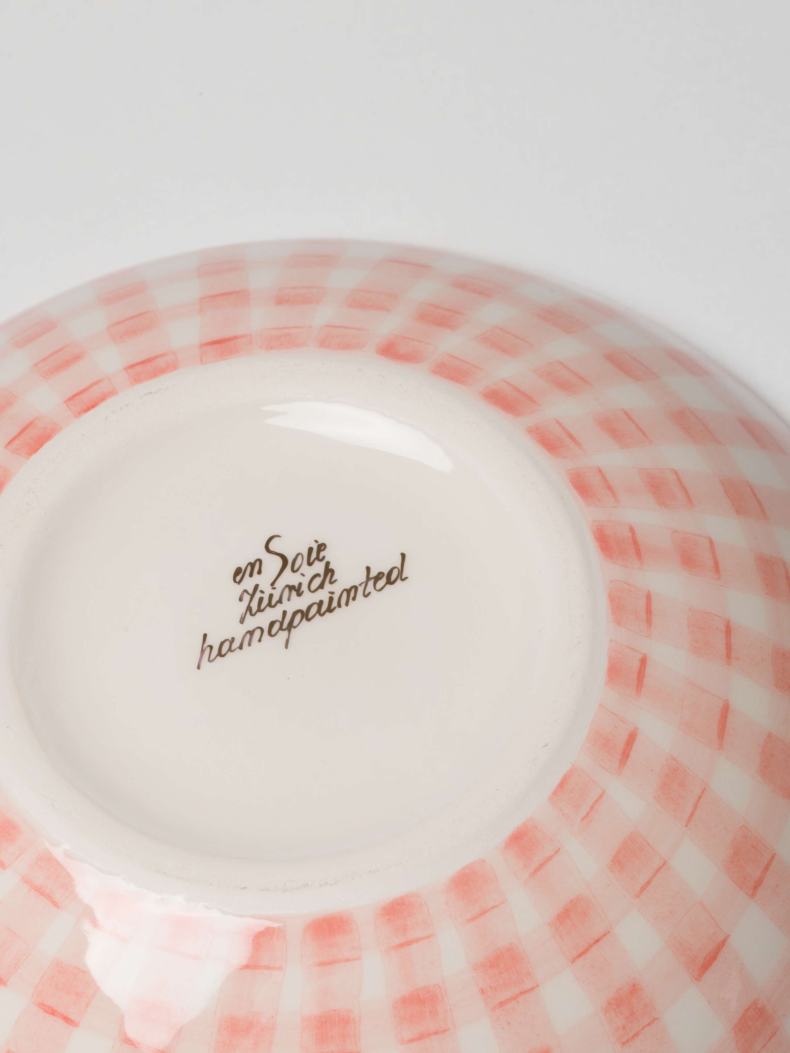 Beau Bowl close up of hand painted signature