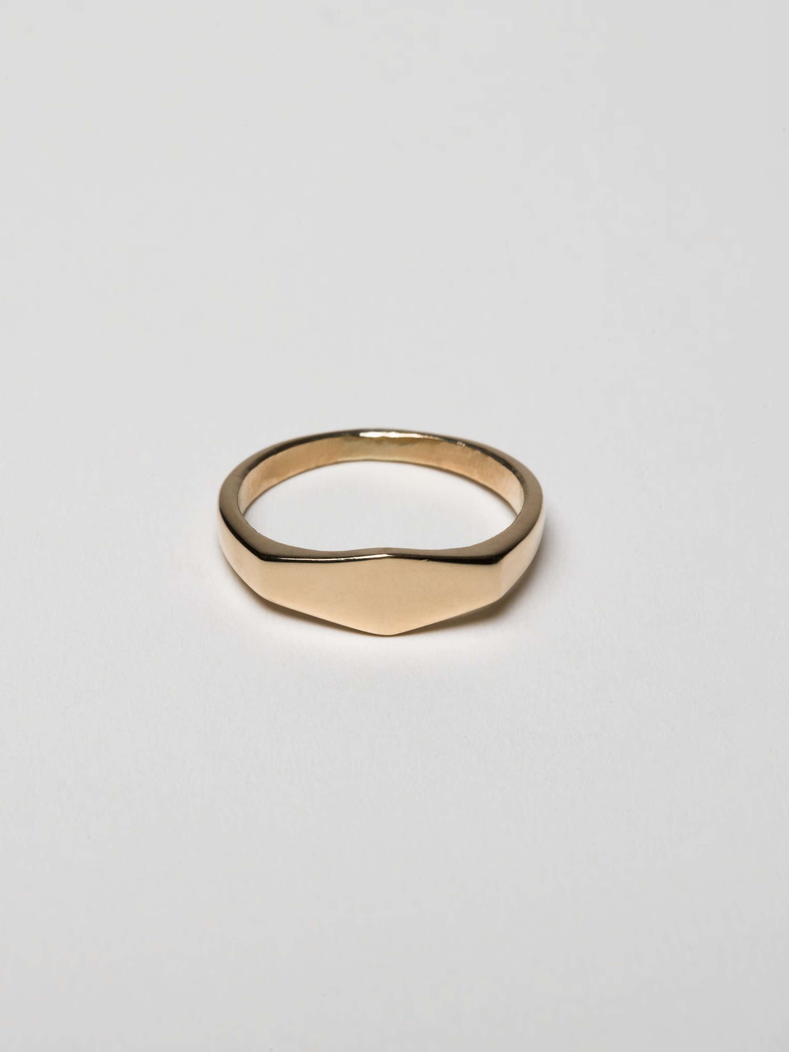 Ida Rhomb ring in 9 karat gold in plain
