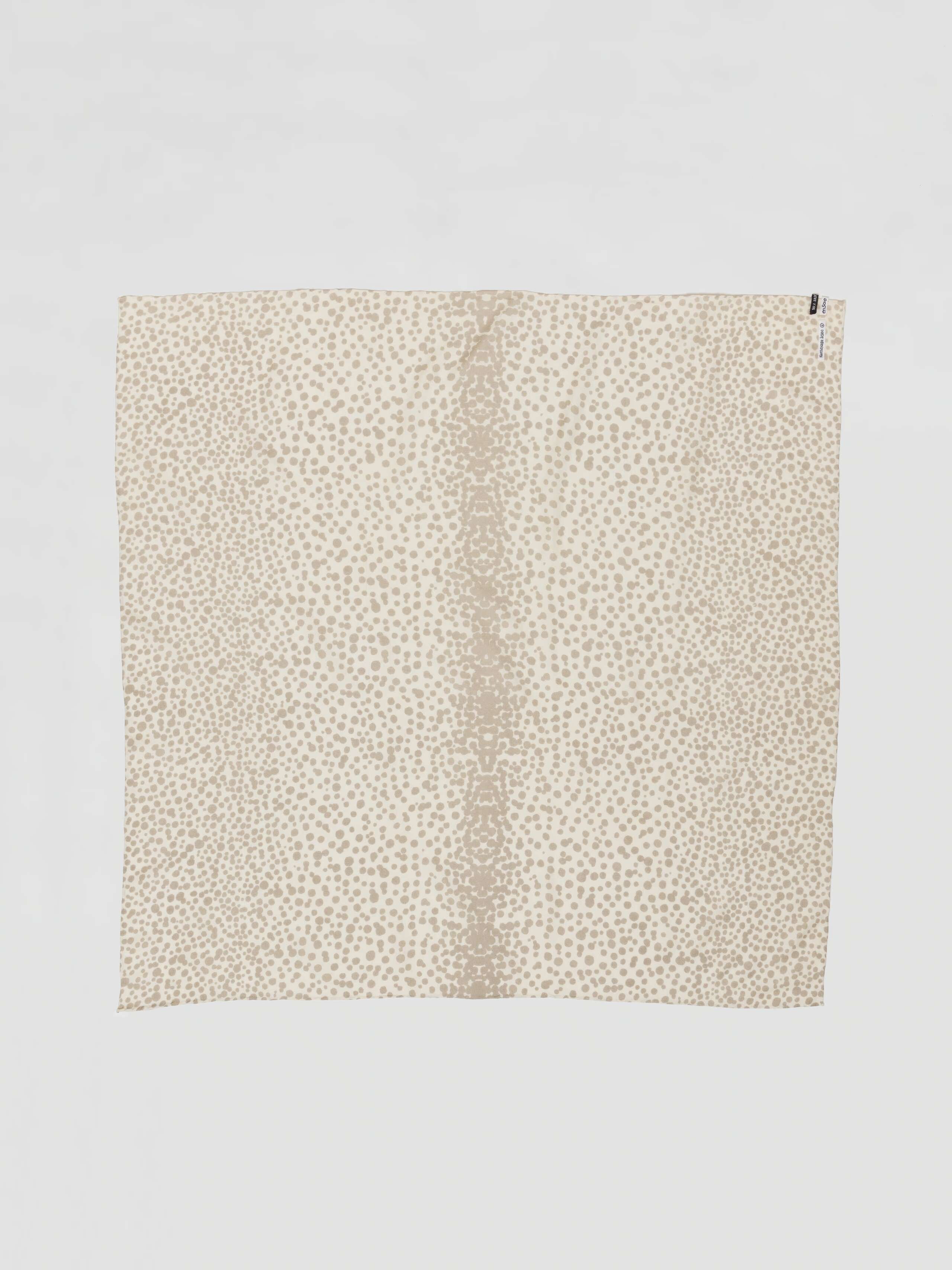 Leo scarf in moon rock