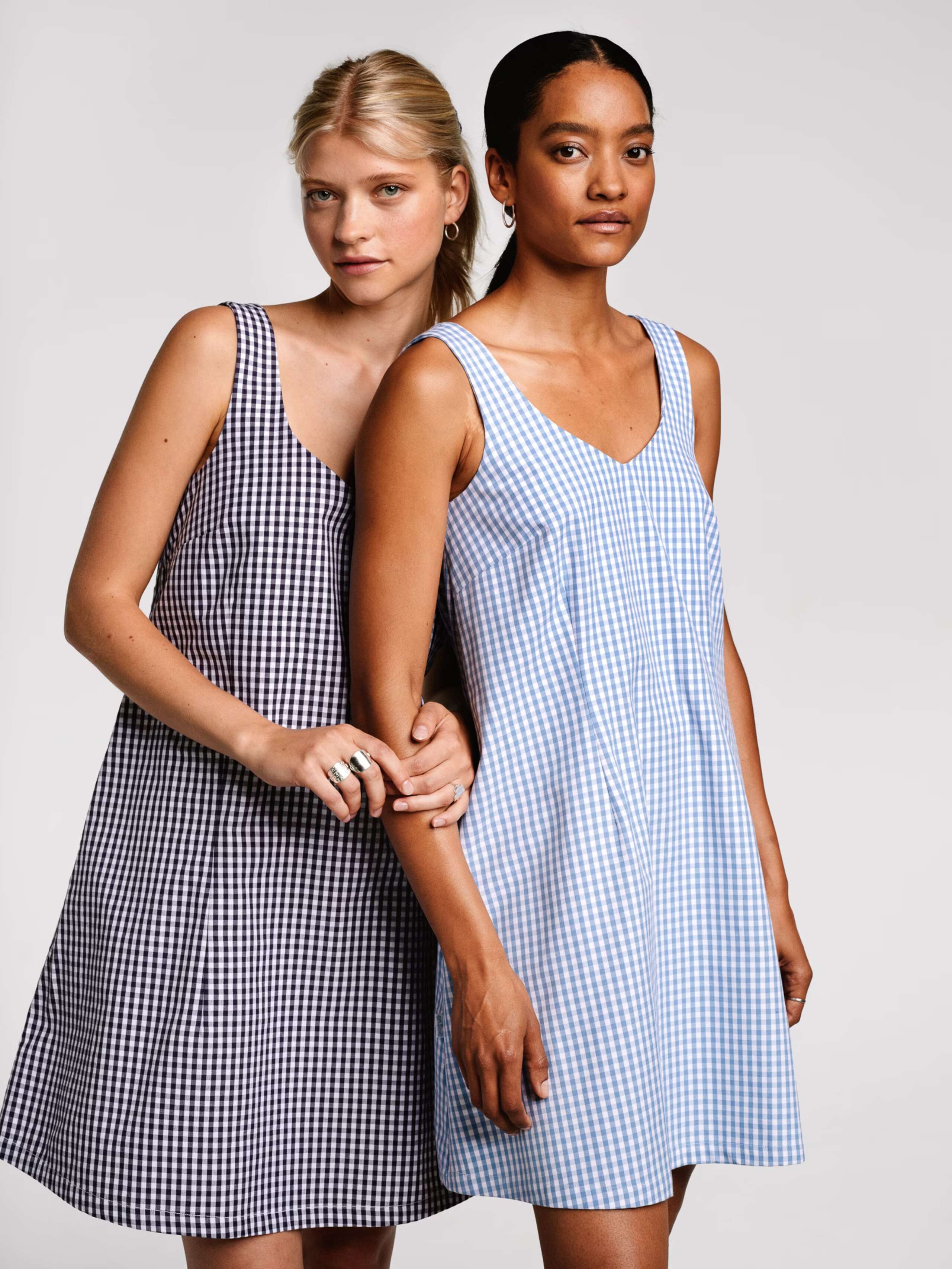 Cher dress in Navy and Light blue vichy check in cotton, two models