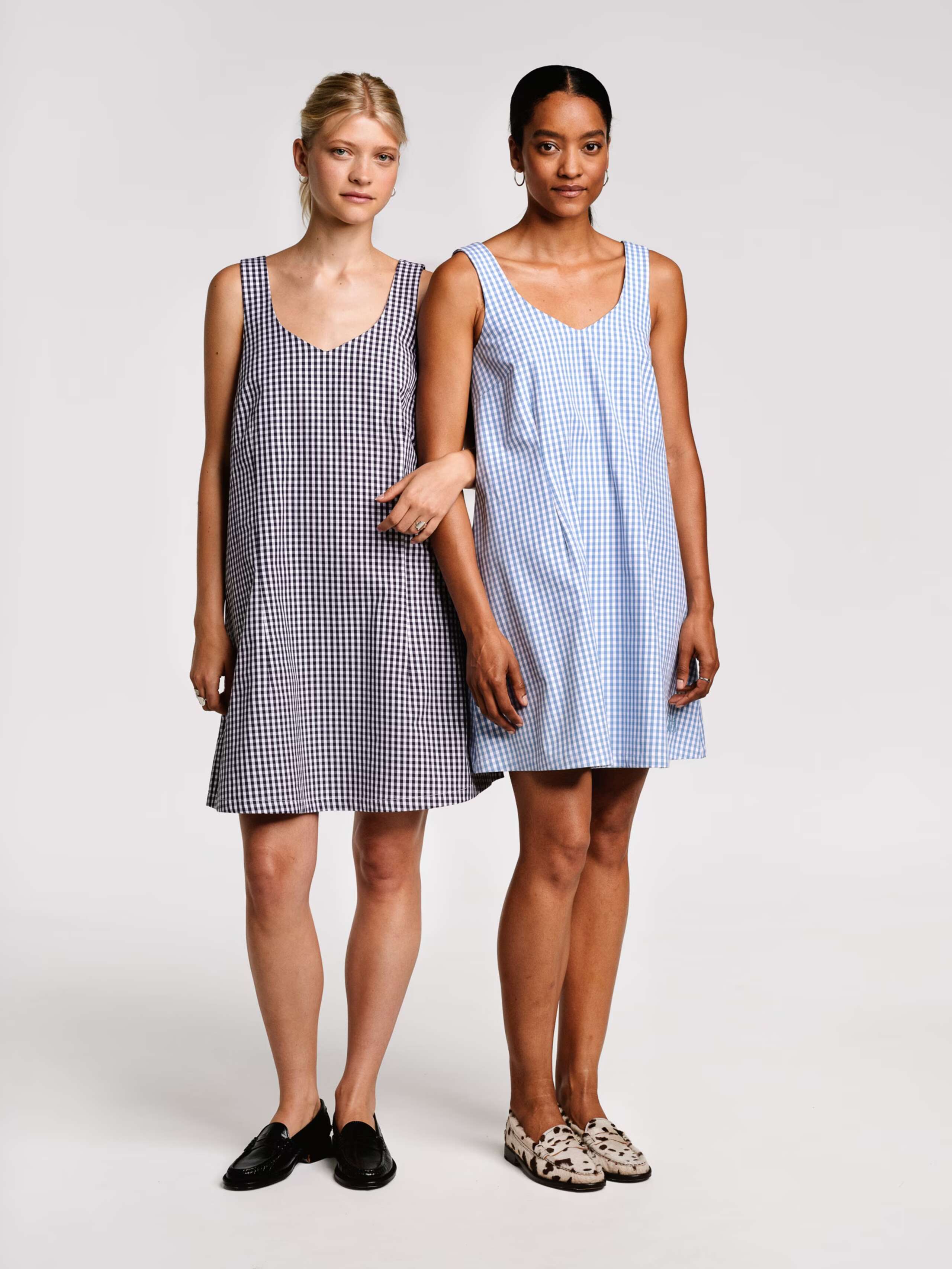 Cher dress in Navy and Light blue vichy check in cotton, two models