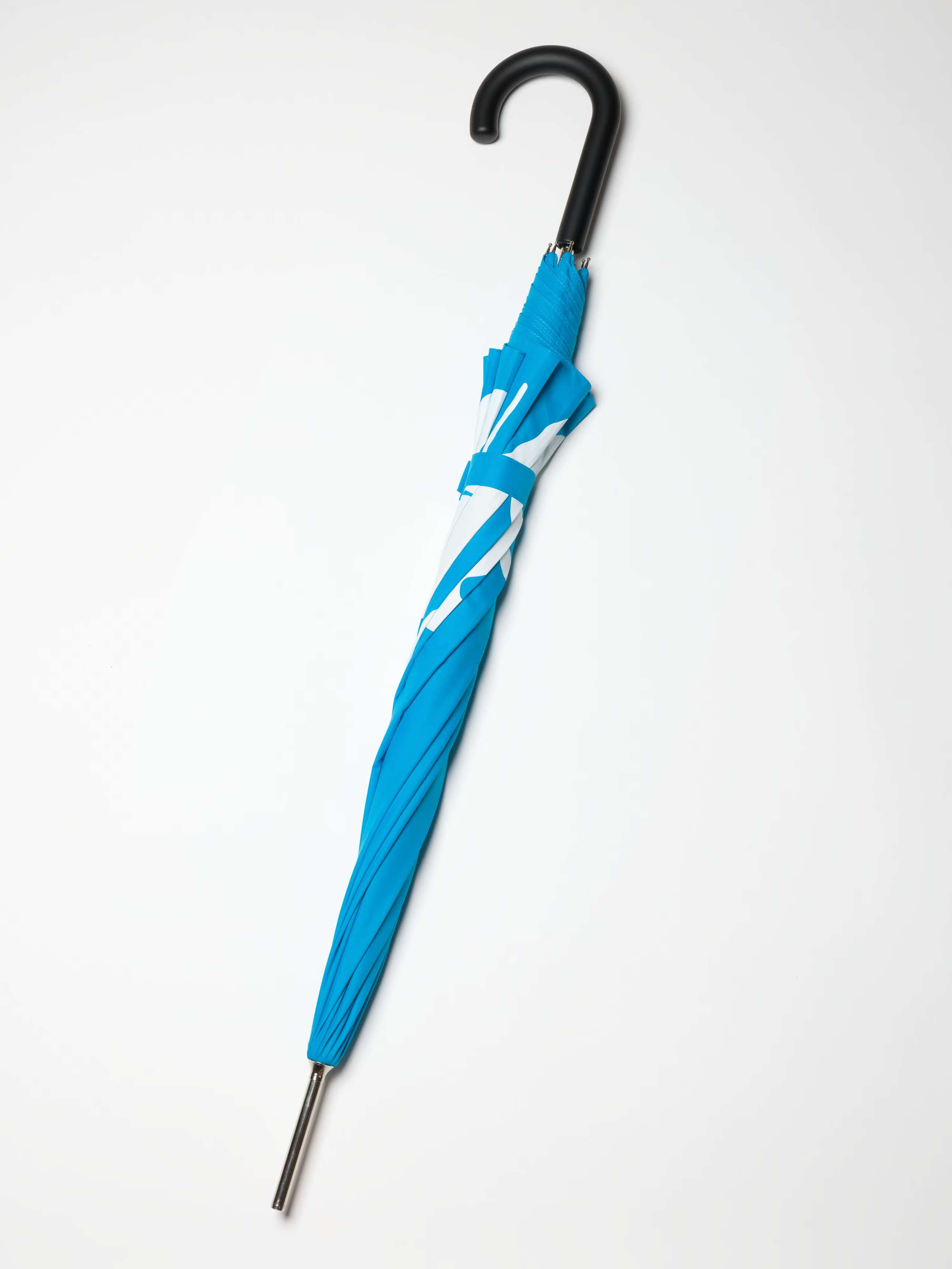 Picture of a blue umbrella