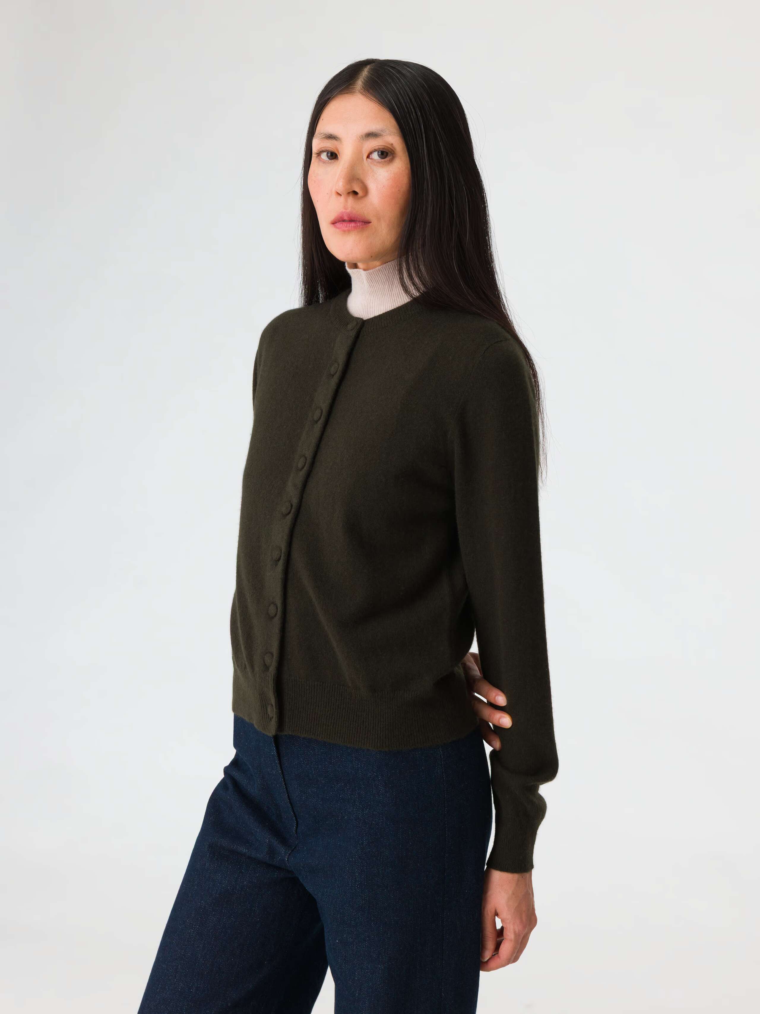 Anita Cardigan in dufflecoat green