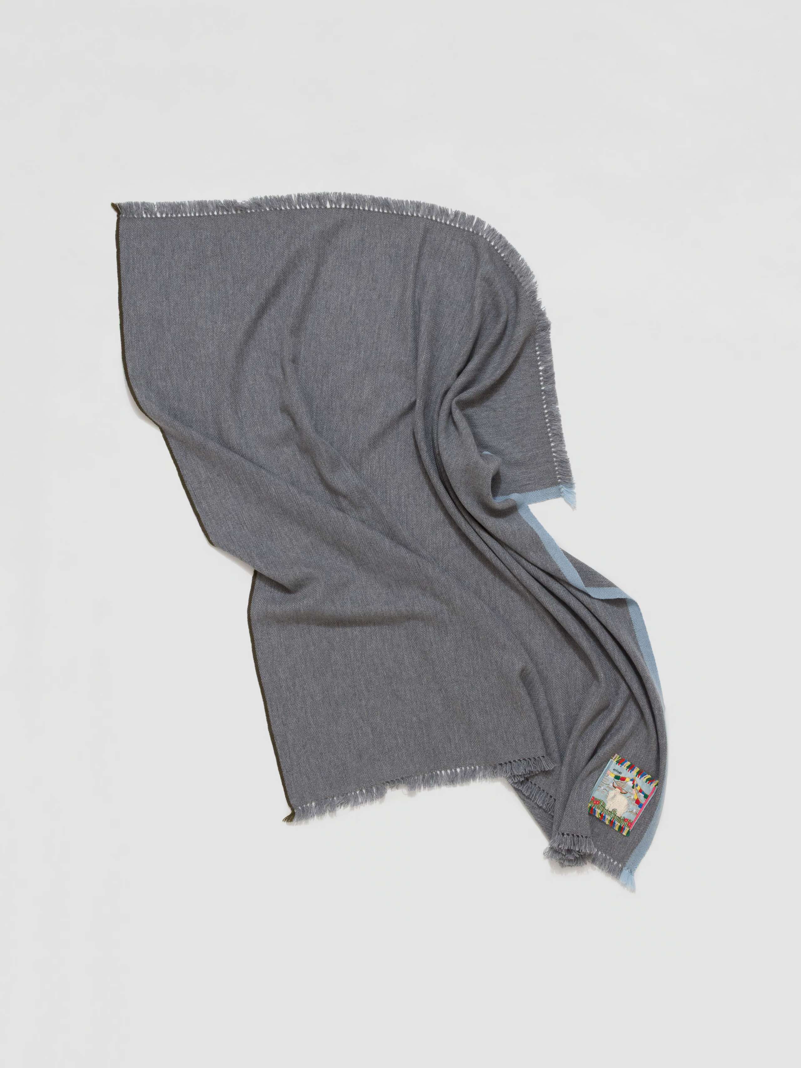 Blia Stole in Cloud Grey