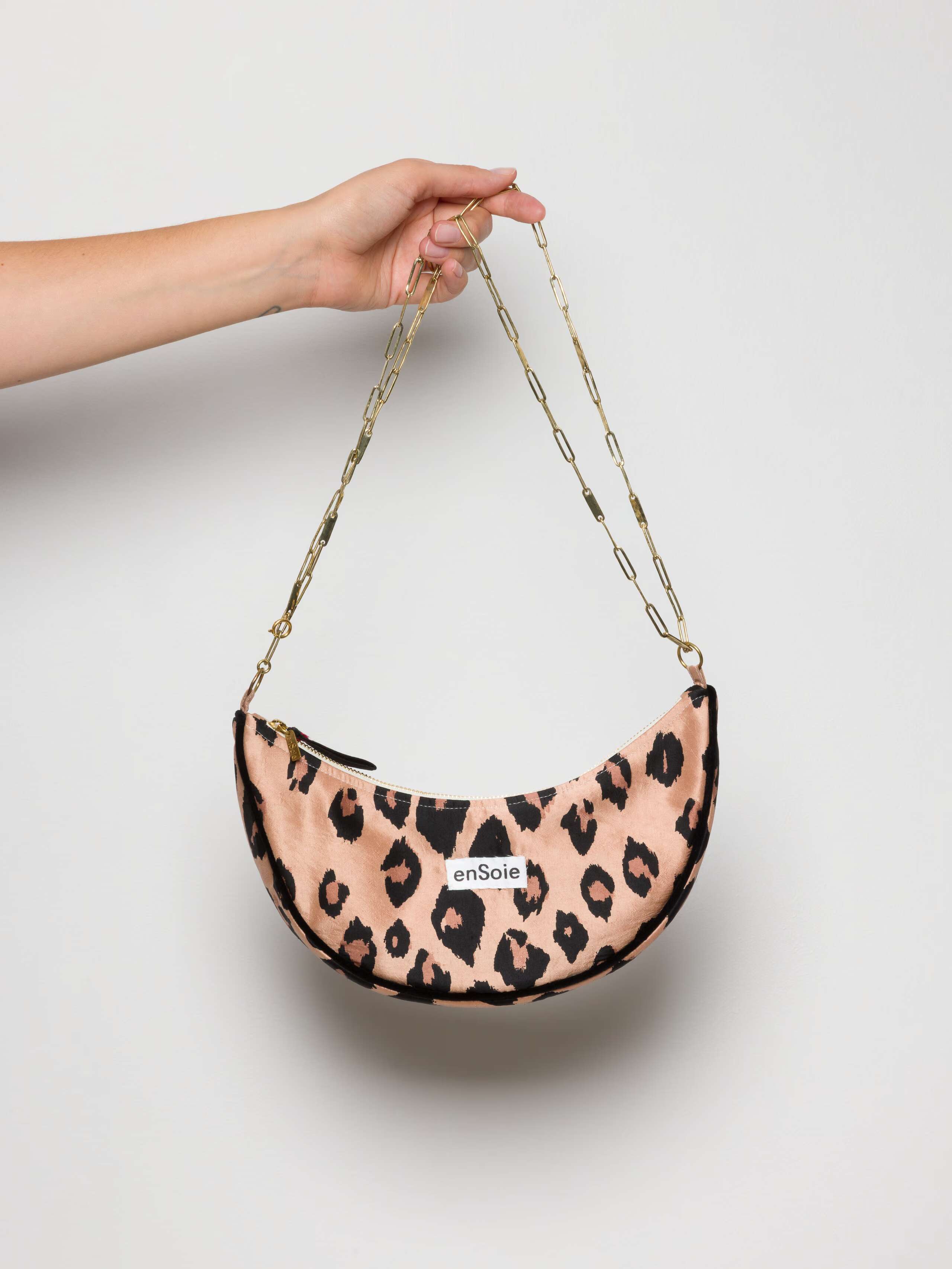 Moonbag in doupion silk in heritage leo print