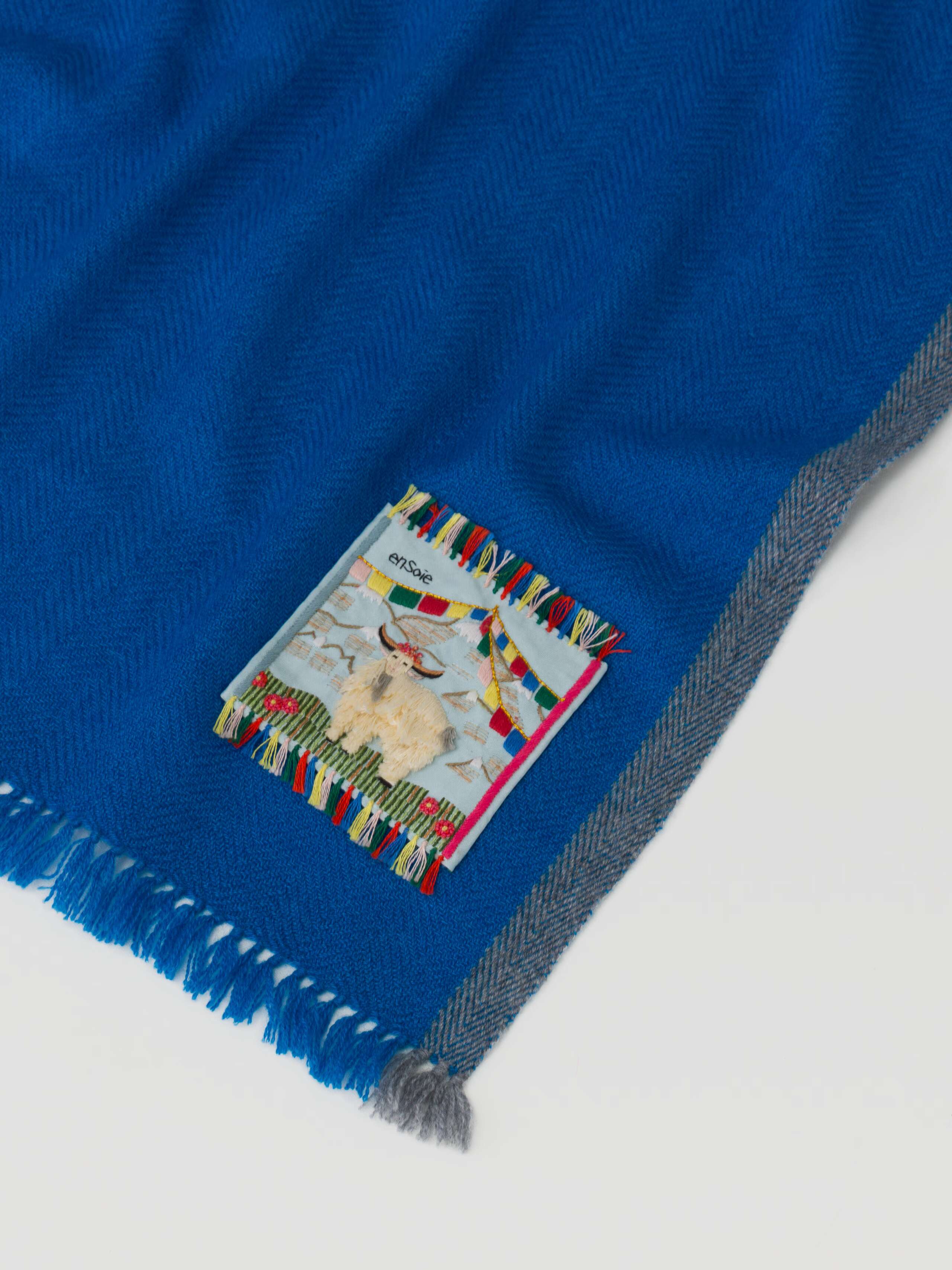 Blia Stole in Laguna Blue Detail