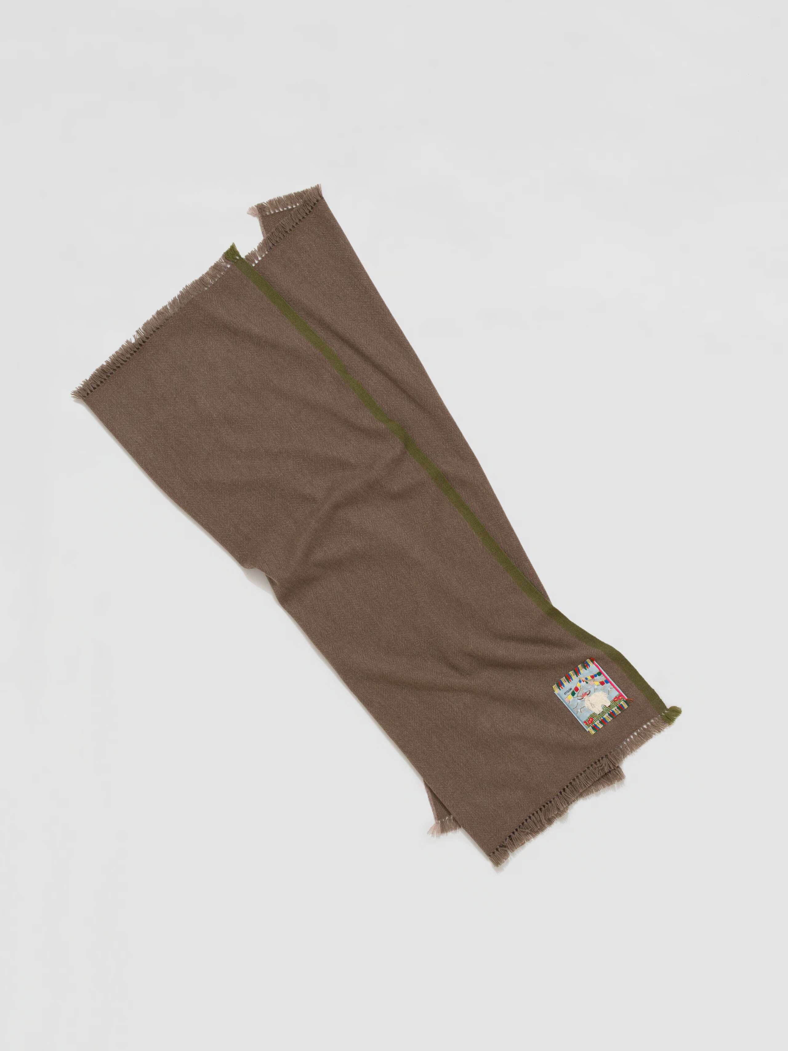 Blia Stole in Mountain brown