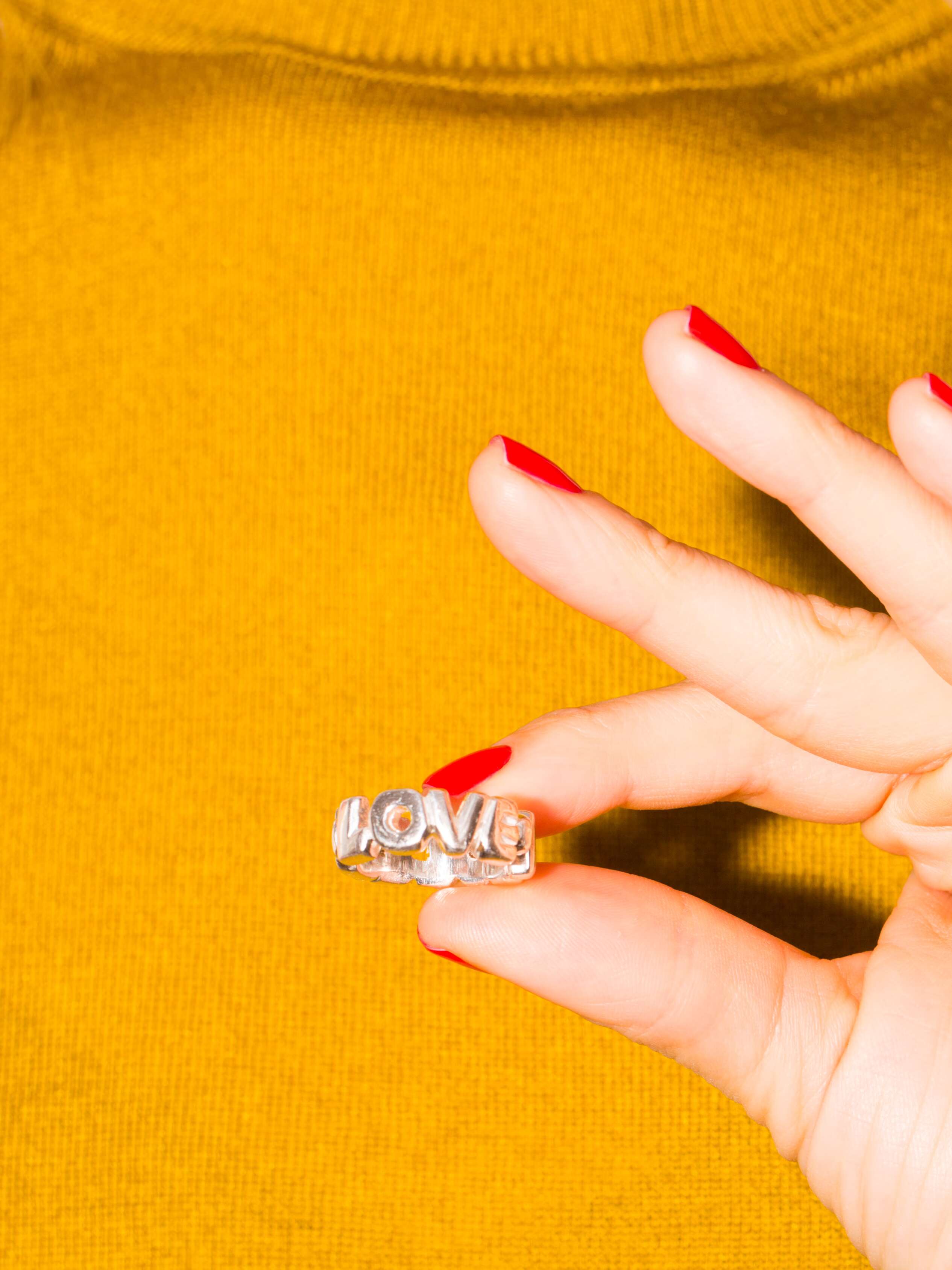 love rules ring