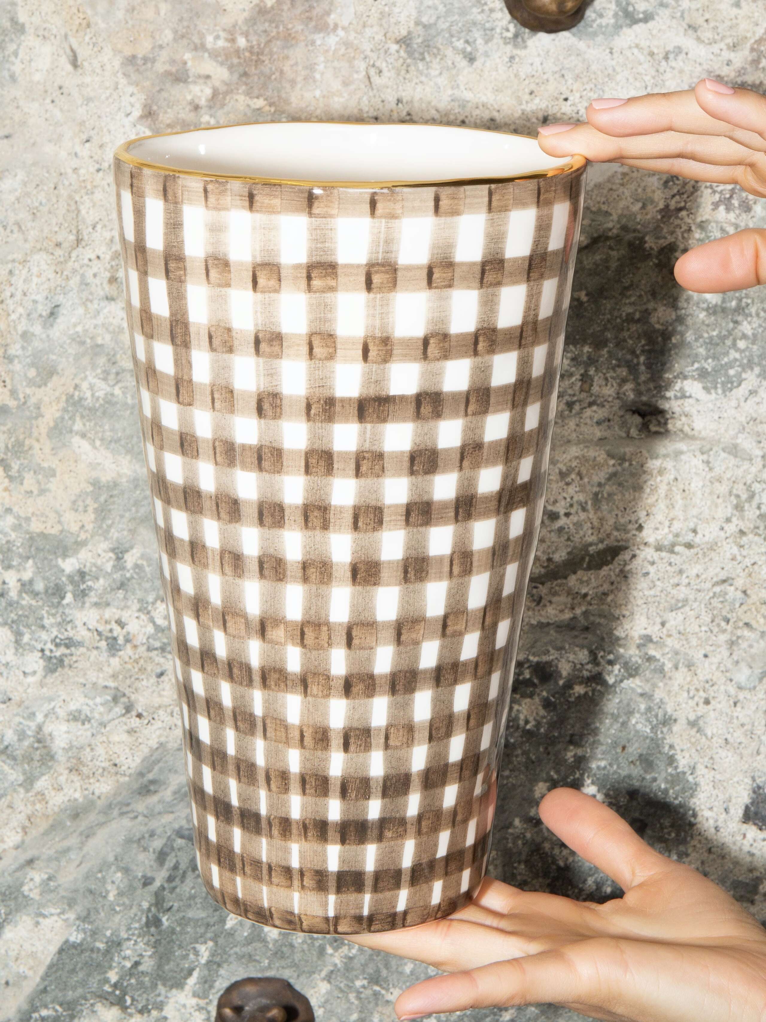Slim vase 