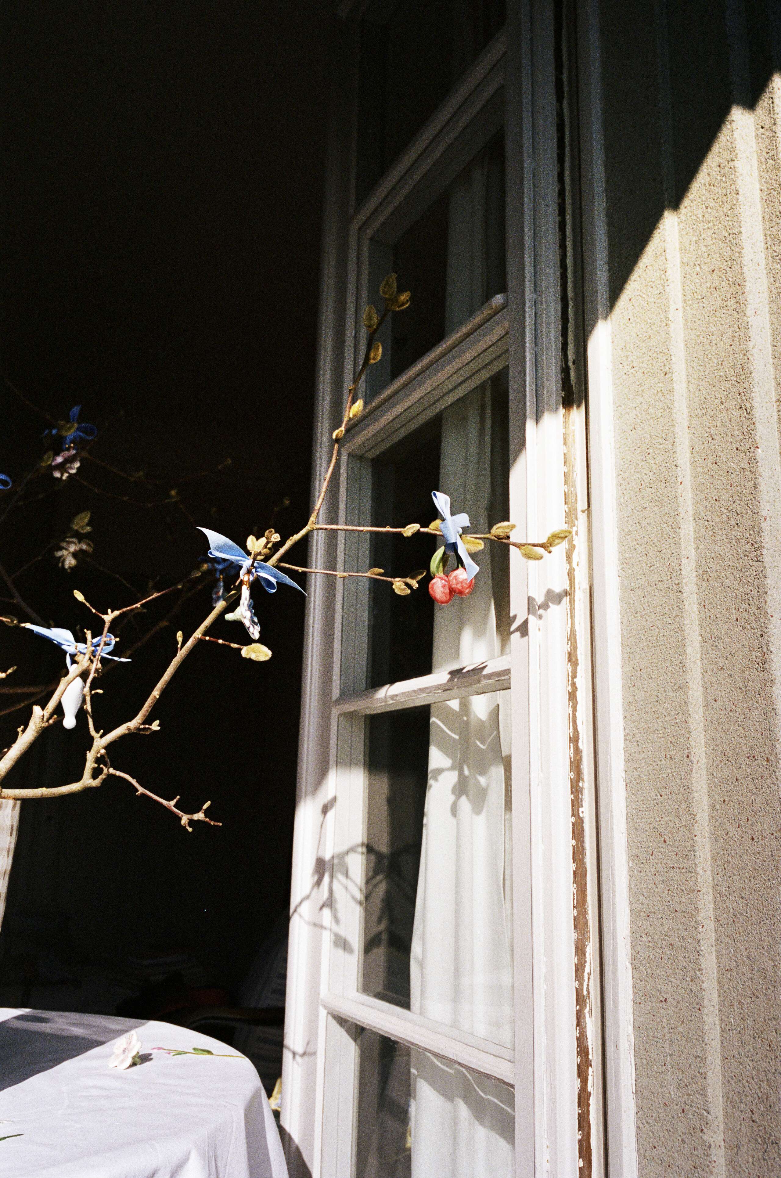 Picture of an open window