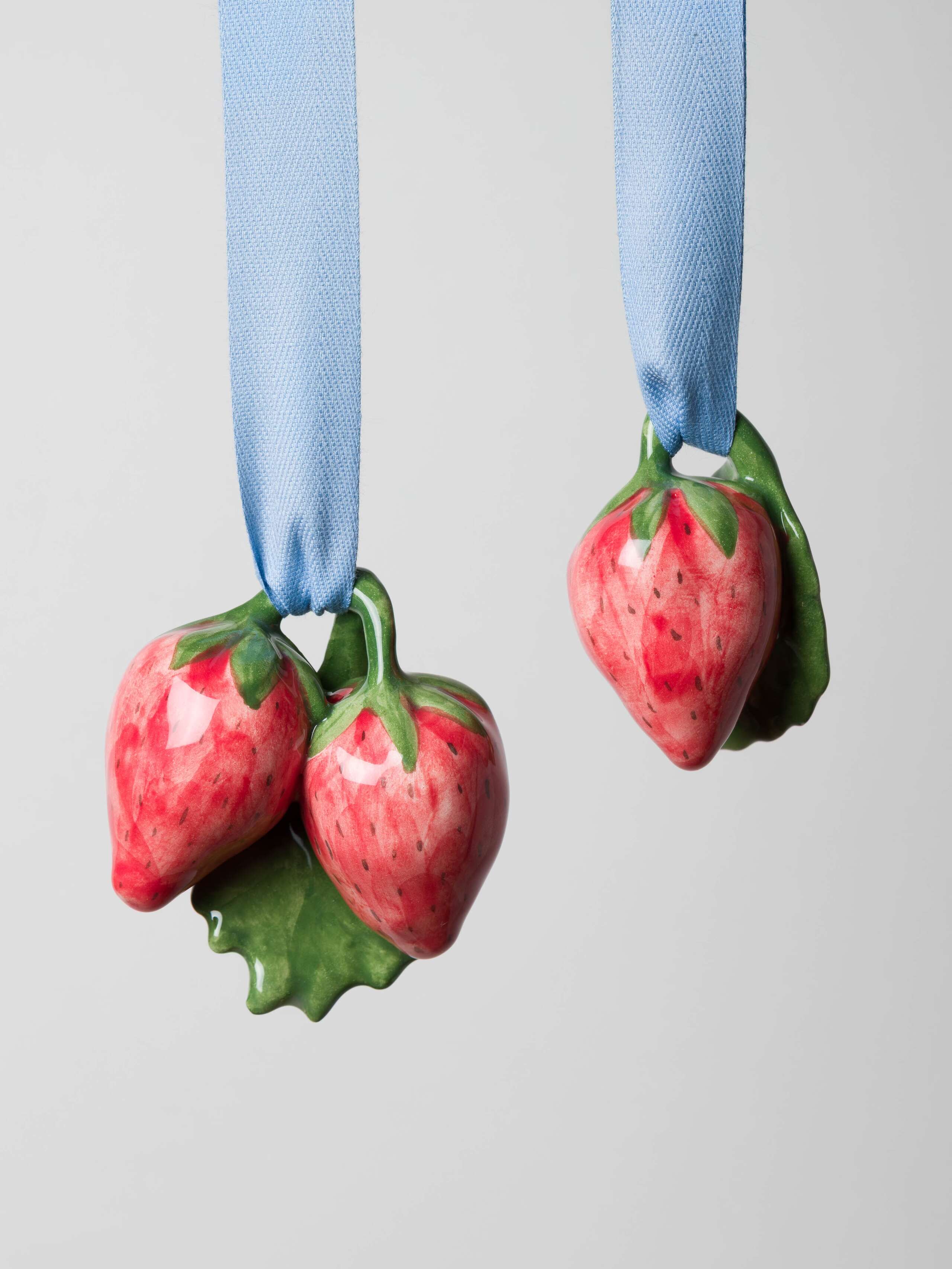 Strawberry ornament made of ceramic handpainted handmade in red and green