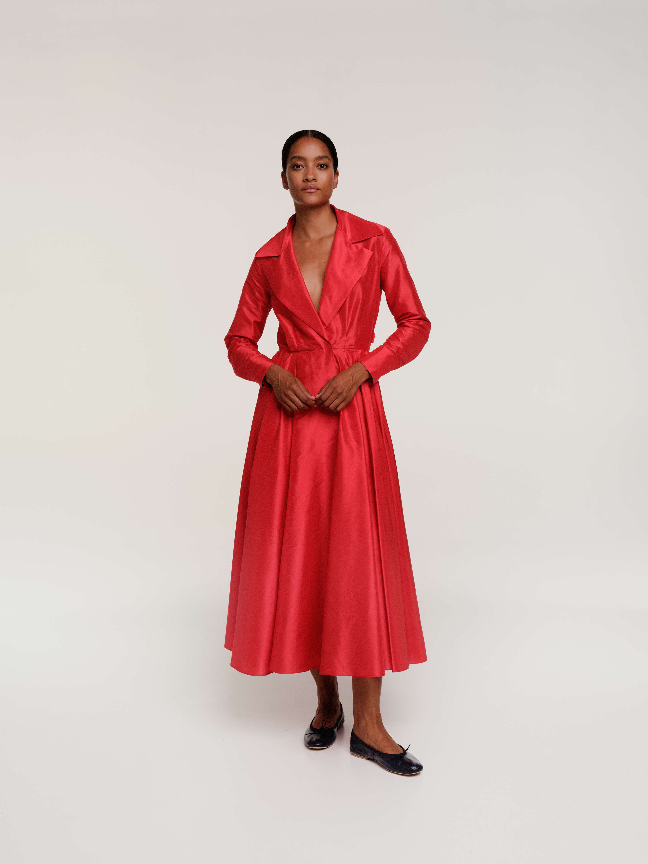 Delphine dress long in red doupion silk