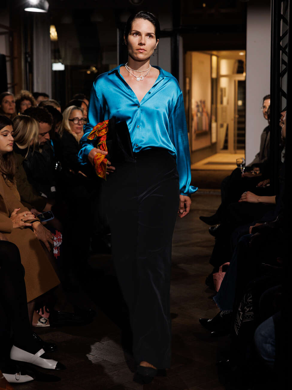 Model walking on a catwalk